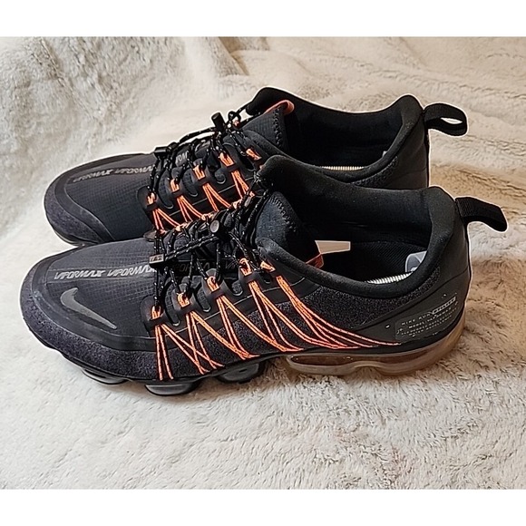 vapormax run utility orange